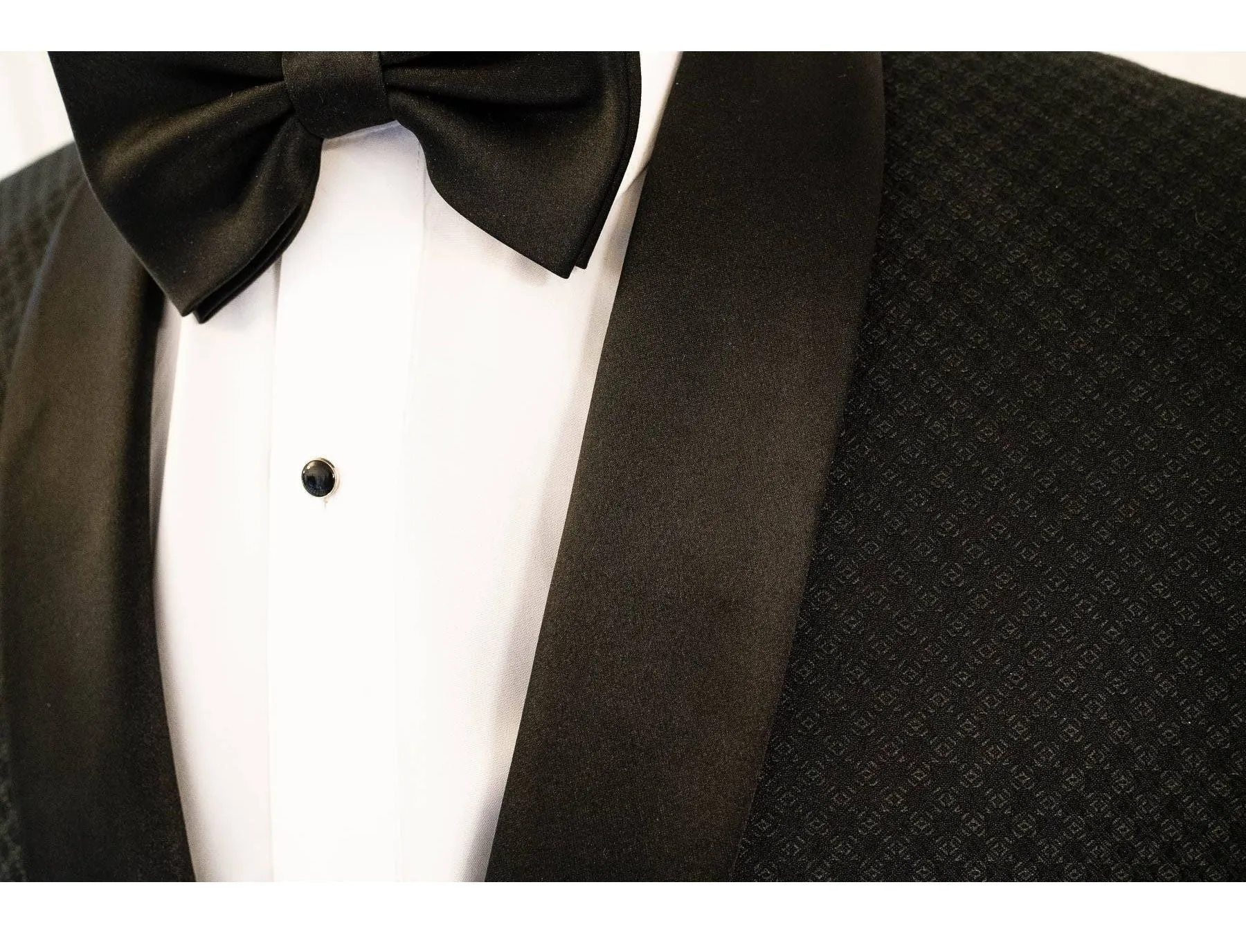 Black Solid Diamond Textured Shawl Tuxedo Rental
