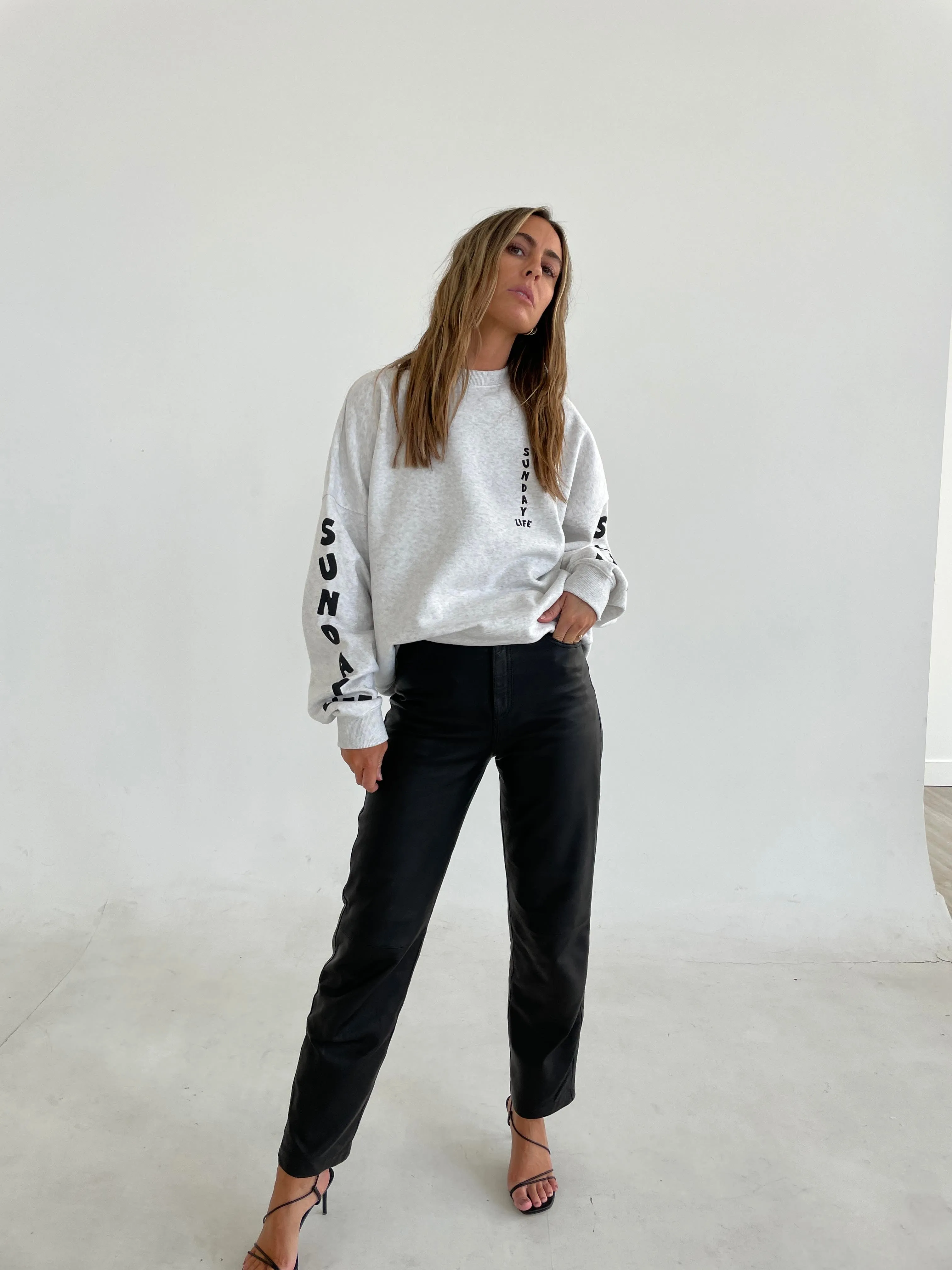 FEEL GOOD CREWNECK in LIGHT MISTY