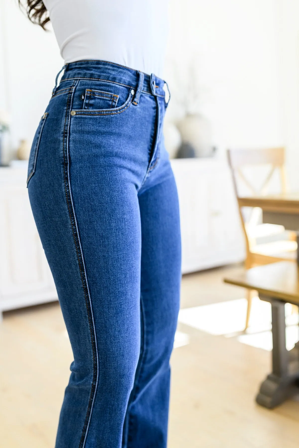 Judy Blue Holding On Tight High Rise Tummy Control Flared Jeans