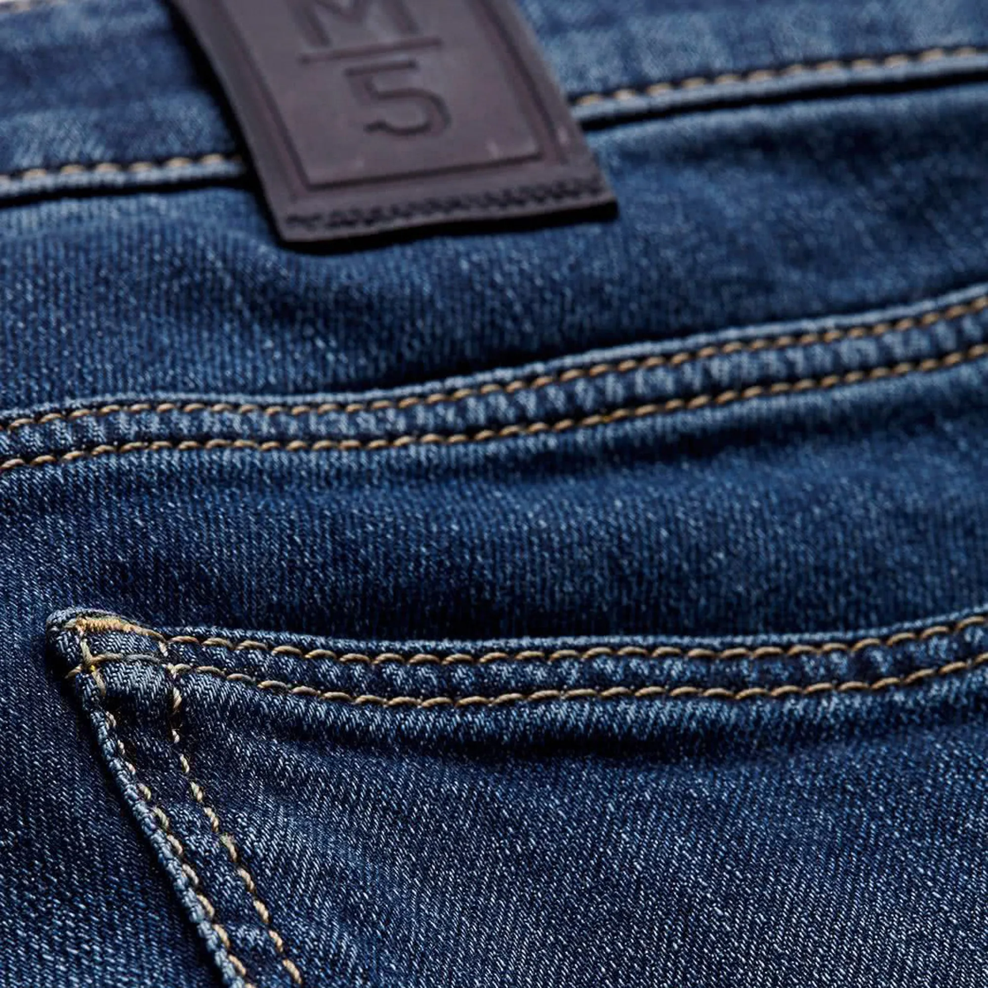 M5 Jean