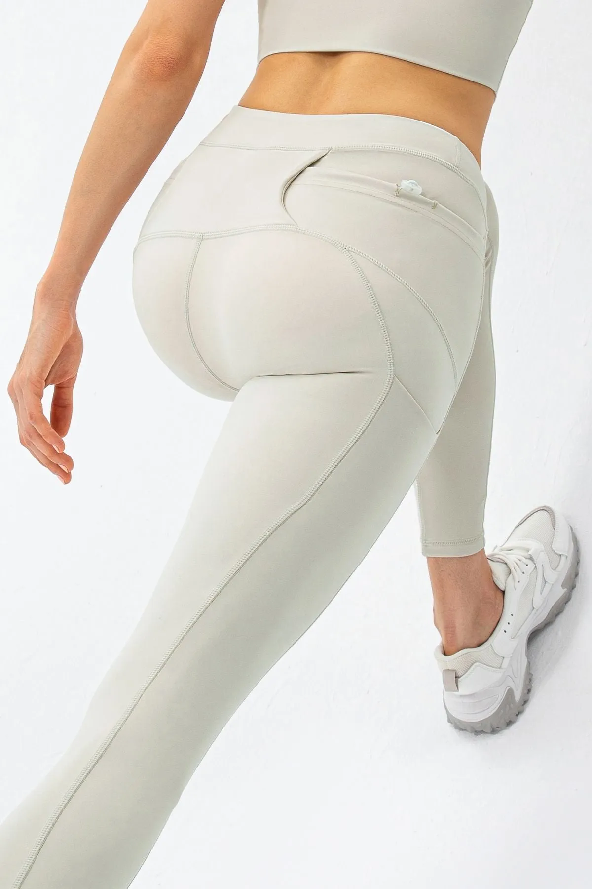 No Front Seam Leggings with Multi-Pockets
